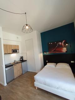 Nemea Appart Hotel Coliseum Amiens Centre - Amiens - 5