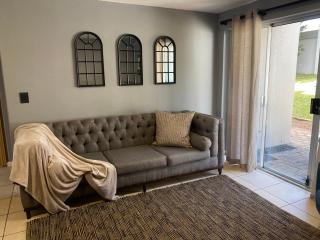 Durbanville Self Catering Apartments - Città del Capo - 9