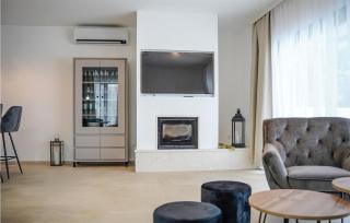 Lovely Home In Rebici With Wifi - Rebići - 2