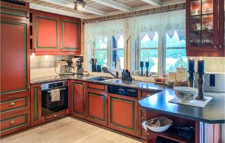 Nice Home In Sykkylven With Kitchen - Sykkylven - 7