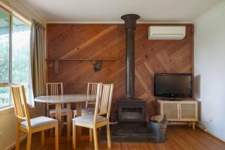'Flinders Cabin' A Cosy Family Beach Shack - 6