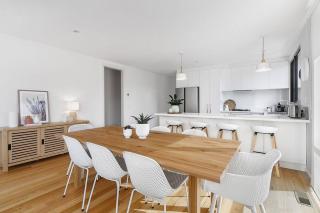 Expansive Beachside Luxury at Roman On Reeves - Blairgowrie - 7