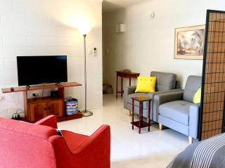 Coastal Living near Shops and Botanical Gardens - Edge Hill - 7