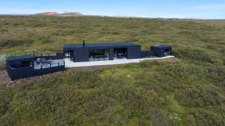 Luxurious 4BR Summerhouse with Hot Tub and Sauna - Selfoss - 4