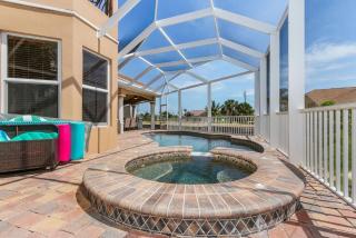 Private Luxury Villa with Heated Pool & Spa, Game Room, & Kayaks - Villa Coral Breeze - Roelens - Cape Coral - 9