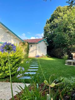 HARITZAGA chambre d'hôte terrasse & jardin privé - 4