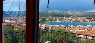 Apartmani Balan s vanjskim bazenom - Trogir - 7