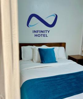 Infinity Hotel Kampala - Kampala - 1