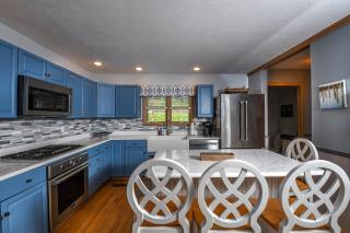 At Lakes Edge - McHenry - 1