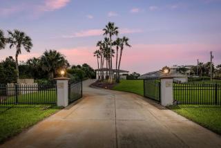 Island Time -- Oceanfront Bliss - 7