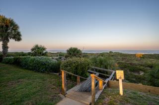 Beach Break Ocean Front Complex Beach Pool - 4