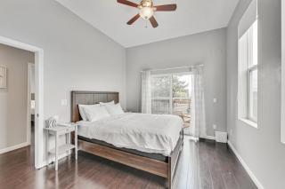 West Oakland 3br2ba Top Floor Flat Ideal For Bus - Oakland - 7