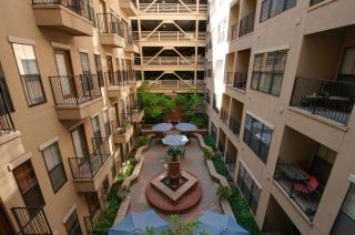 Heart of Midtown 1bd 1 ba Condo! - 4