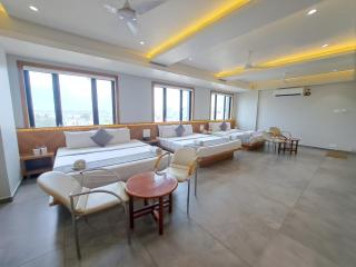 HOTEL OM - Somnath - 2