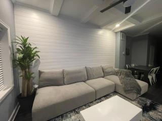 The Blue House! Modern+ Rooftop deck+ Parking - Baltimore - 7