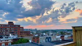 The Blue House! Modern+ Rooftop deck+ Parking - Baltimore - 4