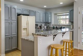 El Paso Vacation Rental with Spacious Yard, Patio! - Loma Terrace - 1