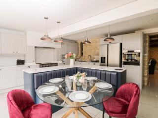 Suncroft - Cheltenham - 2