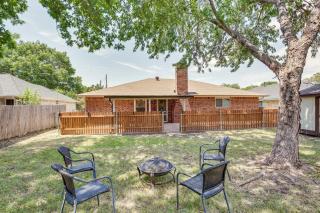 Darling Waxahachie Home with Yard and Fire Pit! - Waxahachie - 9