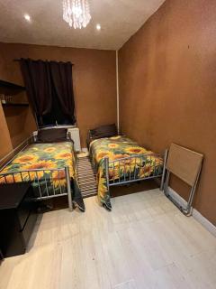 Centre of attraction - Forest Hill - 4