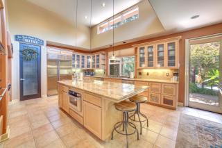 Chic California Escape with Pool, Hot Tub and Patio! - Salinas - 4