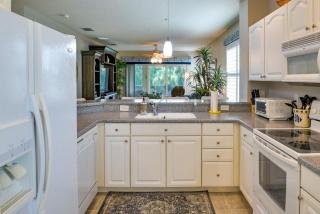 Waterfront Palm Coast Condo with Community Pool! - Palm Coast - 4