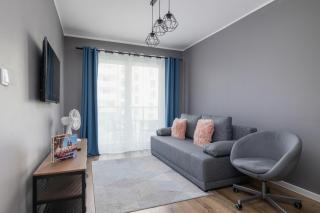 Comfy Apartment Pachońskiego with Parking in Krakow by Noclegi Renters - Krakau - 8