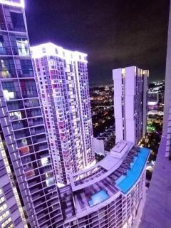 i-Duplex Condo - LED Garden, Fun Fair, Wax Museum, Waterpark, Mall & More! - Shah Alam - 0