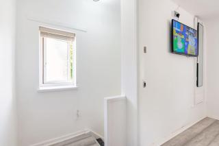 Birmingham Great Barr Property Near Junction 7 M6 - Birmingham - 2