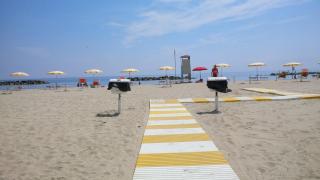 Hotel Rivadoro-Spiaggia ombrellone e lettini-Piscina-Parcheggio - Martinsicuro - 1