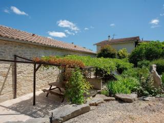 Cottage around a swimming pool in a small villa - Courry - 3