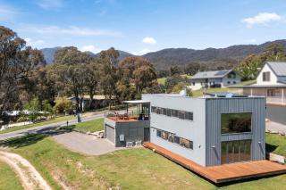 Black Diamond - Luxury Alpine Home in Merrijig - Sleeps 14 - 8