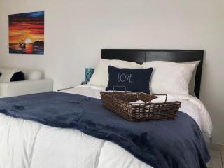 Blu Lime Apartments - 0