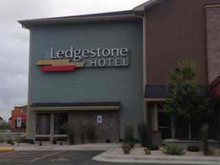 Ledgestone Hotel Billings - Billings - 8