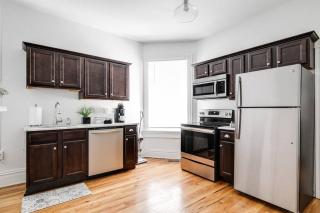 Chic Urban Couples Retreat: Perfect Getaway 'n RVA - Richmond - 2
