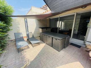 Appartement Climatisé en Rez-de-Jardin avec Parking, à 50m de la Plage de la Roquille - FR-1-723-117 - 0