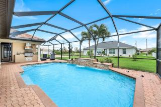 Arcade Thrills at Stunning Pelican Villa - Cape Coral - 9