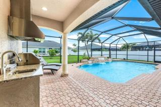 Arcade Thrills at Stunning Pelican Villa - Cape Coral - 5