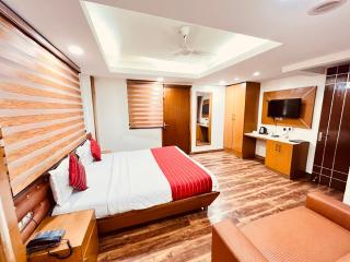 Hotel Sizzling Starr - 1