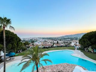 Top renovated apartment with Nerjas biggest pool - Nerja - 7