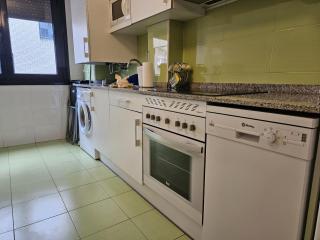 1A106 Amplio y cómodo apartamento - Gijón - 4