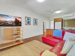 Picnic Bay Apartments Unit 3 - Picnic Bay - 5
