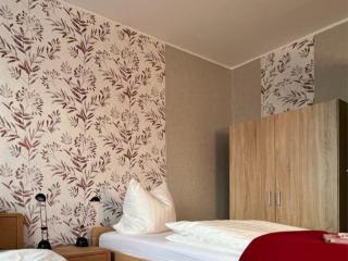 Ferienwohnung Landlust - ideal für Hundefreunde und Monteure, free WLAN & Parken, Smart-TV - - 8