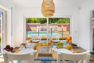 WHome Poolside Paradise, Your Dream Retreat in Cascais with S-Pool, Gym and Parking - Cascais - 7