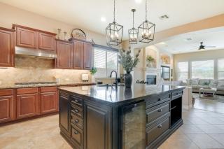 Goodyear Oasis with Private Pool and Hot Tub! - Liberty - 2