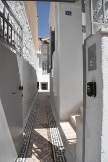 Beautiful, Private Home Close to Athens Center - 3