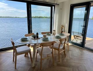 Surla houseboat "Nevel" Kagerplassen with tender - - 2