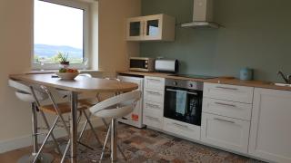 Apartment with Private Pool Sleeps 5 - 7