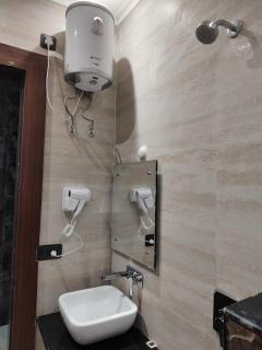 Radha Bihari Nikunj Inn - 6