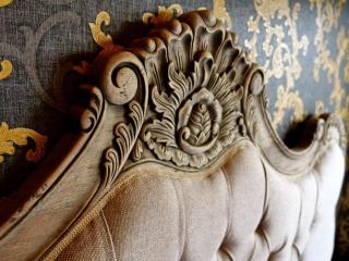 Sexy Luxurious Versace Apartment Near Sheffield - 4